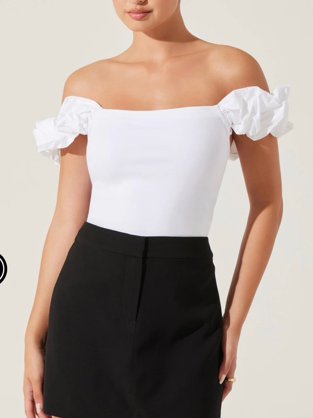 ASTR The Label Hoda Top Small White Puff Sleeve Square Neck NWT - Picture 1 of 7